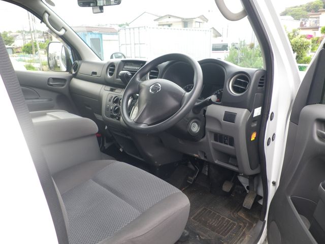 NISSAN NV350 CARAVAN WAGON 2016