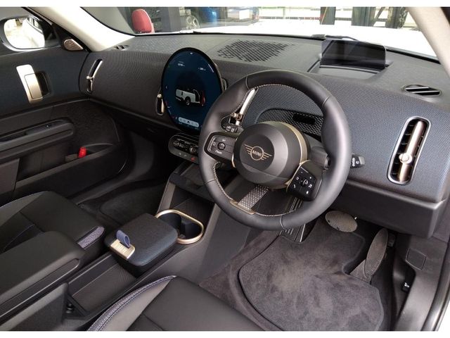 BMW MINI COUNTRYMAN 2024