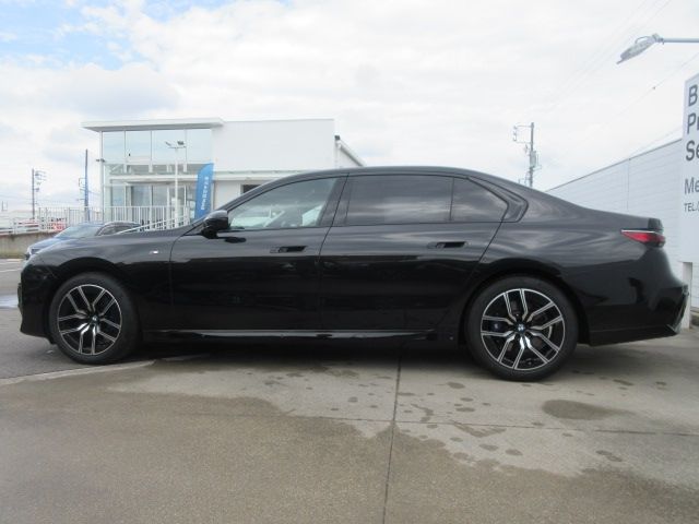 BMW BMW 7series 2024