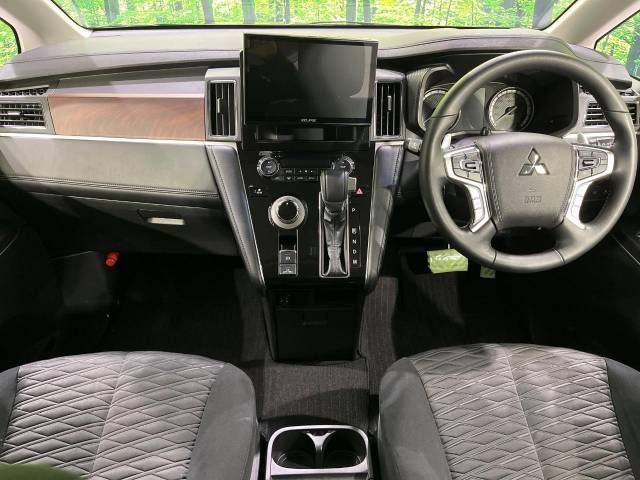 MITSUBISHI DELICA D:5 4WD 2024