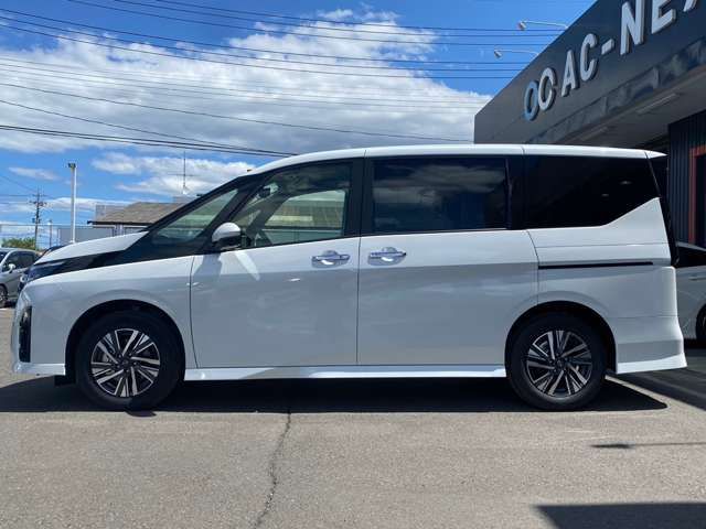 NISSAN SERENA  WG 2024