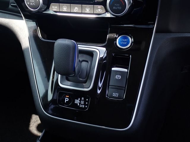 NISSAN SERENA  WG 2020