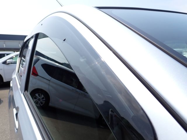 DAIHATSU MIRA e:S 2020