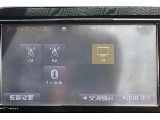 TOYOTA SIENTA HYBRID 2016