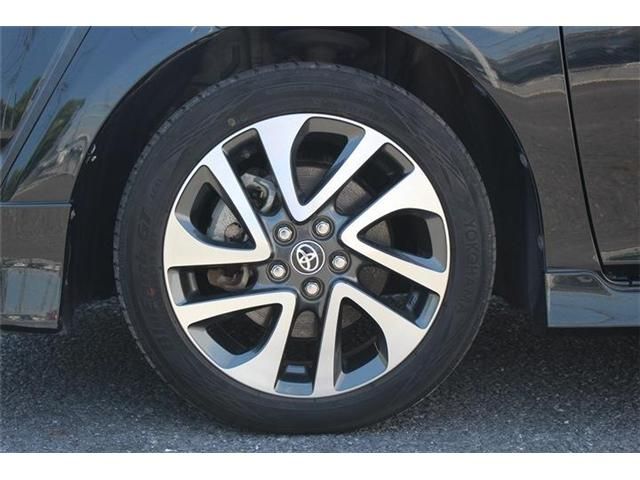 TOYOTA SIENTA HYBRID 2016