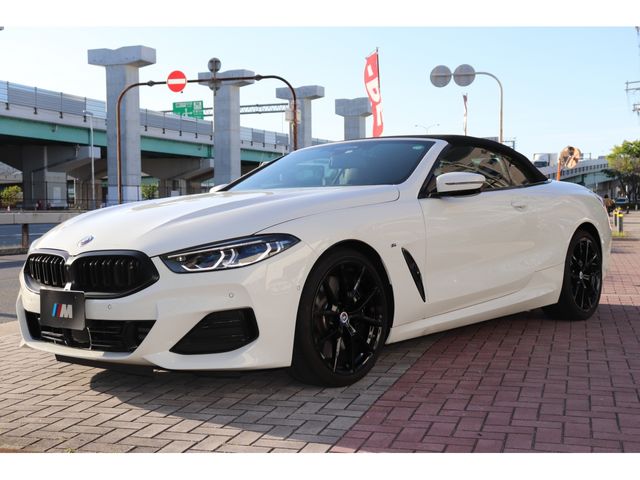 BMW BMW 8series open 2022