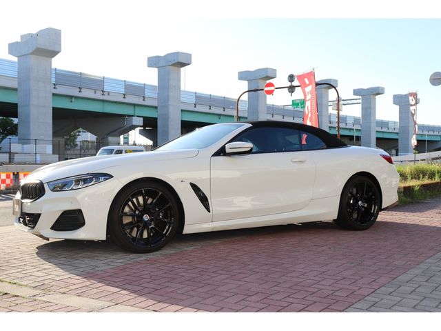 BMW BMW 8series open 2022