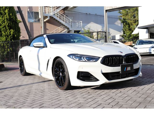 BMW BMW 8series open 2022