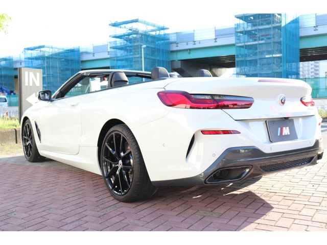 BMW BMW 8series open 2022