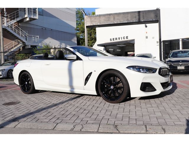 BMW BMW 8series open 2022