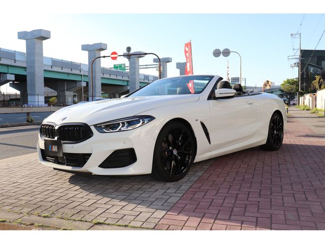 BMW BMW 8series open 2022