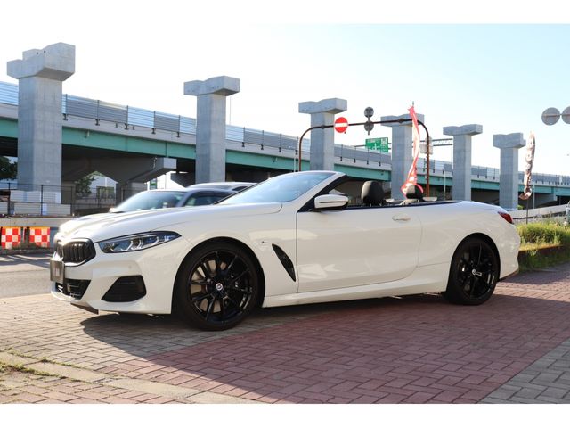 BMW BMW 8series open 2022