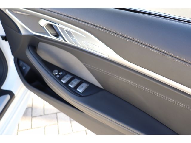 BMW BMW 8series open 2022