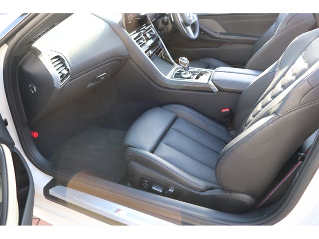 BMW BMW 8series open 2022