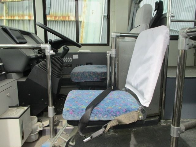 NISSAN DIESEL Space Runner 2003