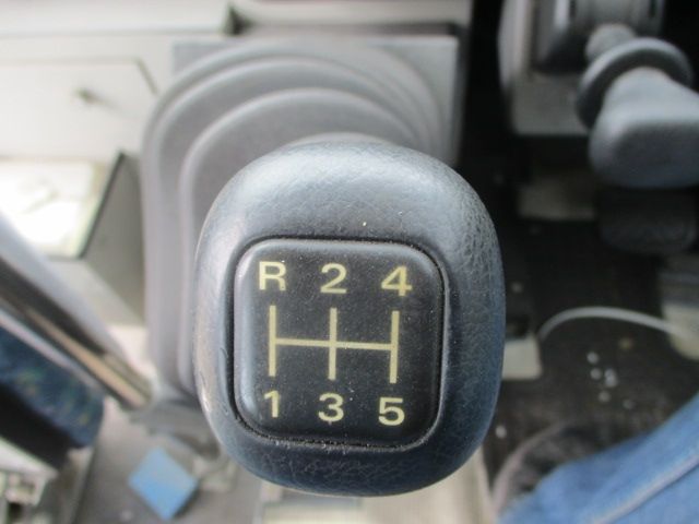 NISSAN DIESEL Space Runner 2003