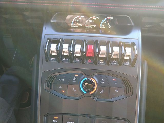 LAMBORGHINI LAMBORGHINI HURACAN 2015