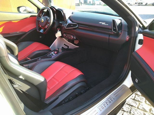 FERRARI FERRARI 458 Spider 2015