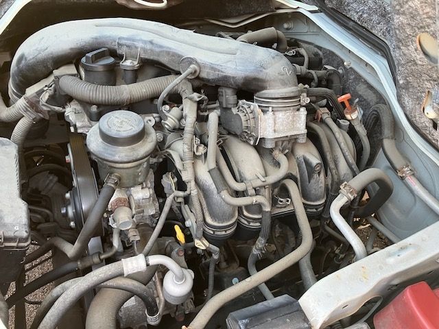 TOYOTA HIACE COMMUTER 2011