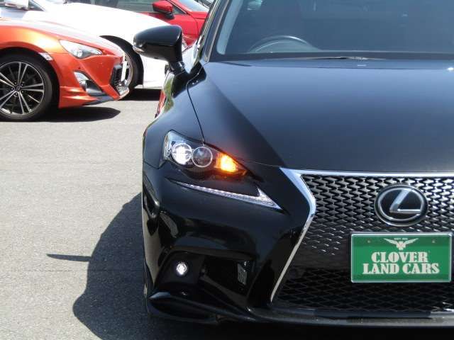 TOYOTA LEXUS IS200t 2016