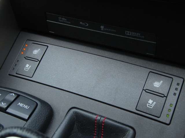 TOYOTA LEXUS IS200t 2016