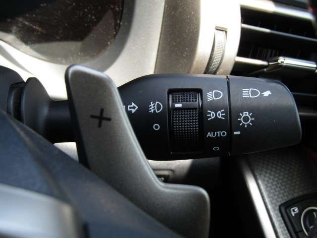 TOYOTA LEXUS IS200t 2016