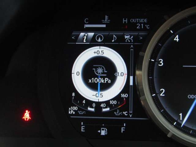 TOYOTA LEXUS IS200t 2016