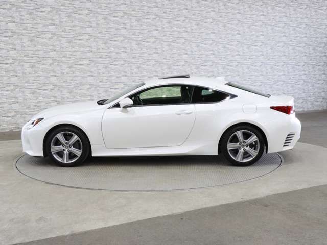 TOYOTA LEXUS RC200t 2016