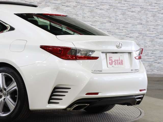 TOYOTA LEXUS RC200t 2016