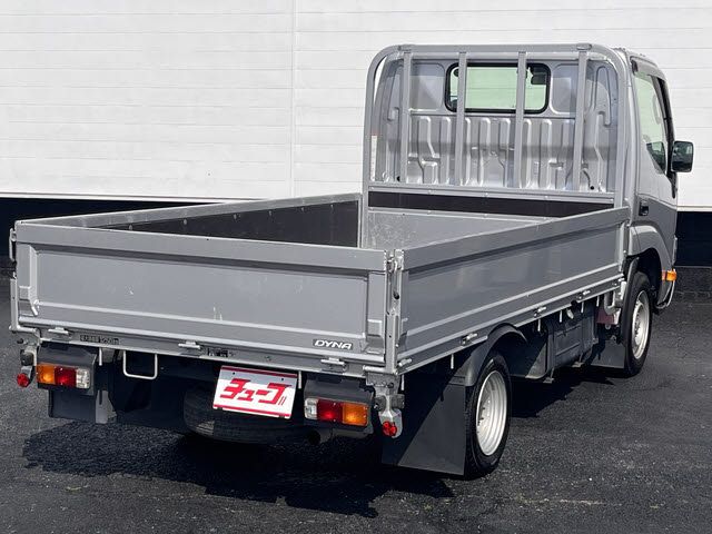 TOYOTA DYNA 2022