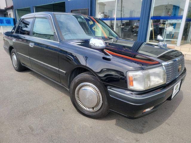 TOYOTA CROWN sedan 1996