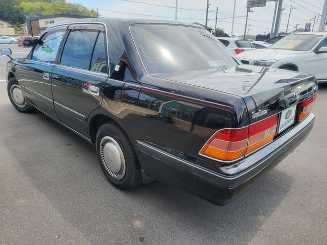 TOYOTA CROWN sedan 1996