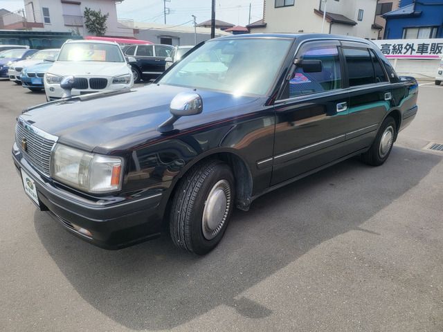 TOYOTA CROWN sedan 1996