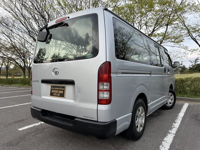 TOYOTA HIACE van 4WD 2012