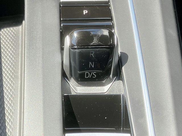 VOLKSWAGEN VOLKSWAGEN GOLF 2022