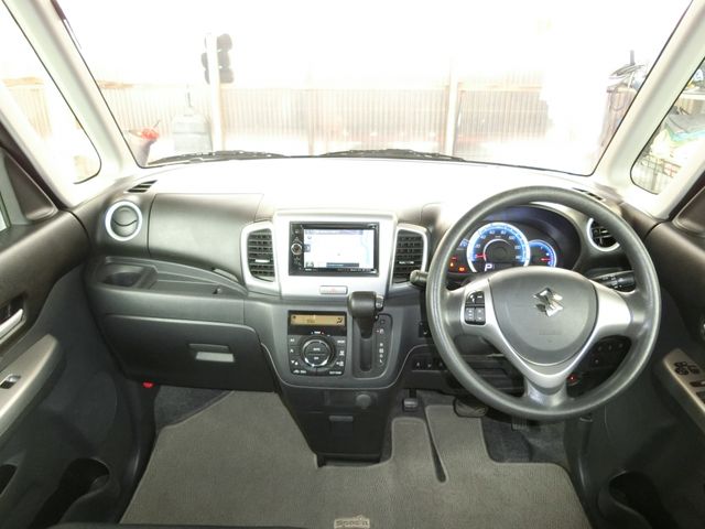 SUZUKI Spacia 4WD 2014