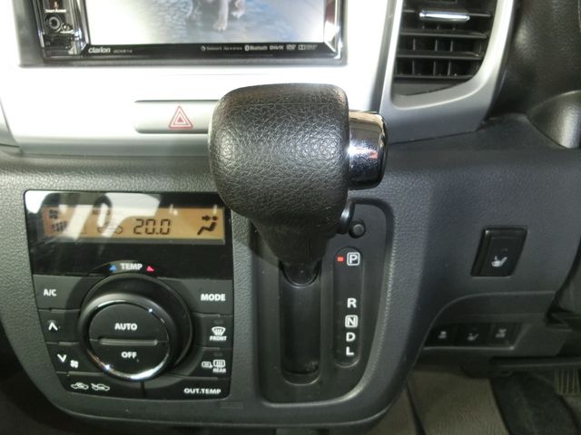 SUZUKI Spacia 4WD 2014