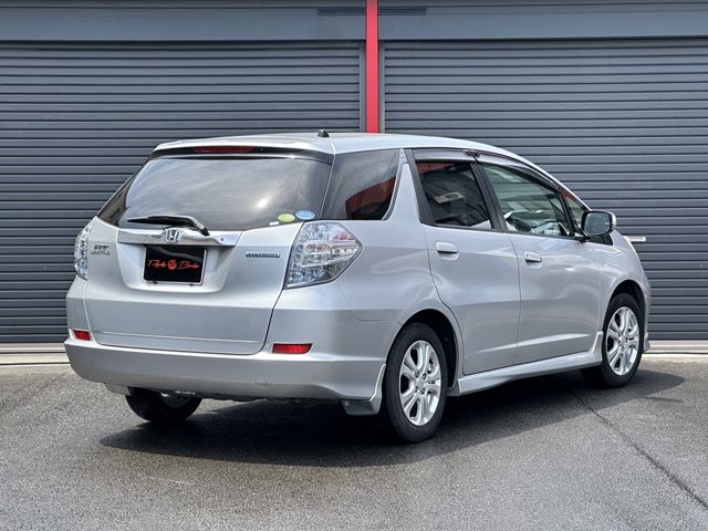 HONDA FIT SHUTTLE HYBRID 2011