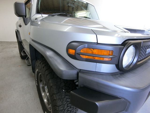 TOYOTA FJ CRUISER 4WD 2011