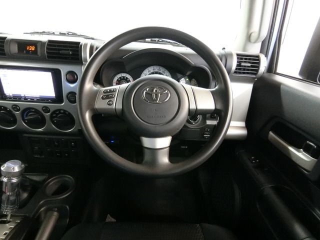 TOYOTA FJ CRUISER 4WD 2011