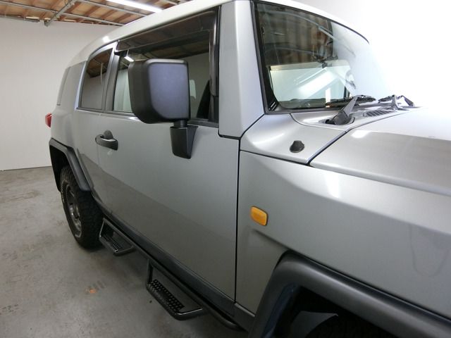 TOYOTA FJ CRUISER 4WD 2011