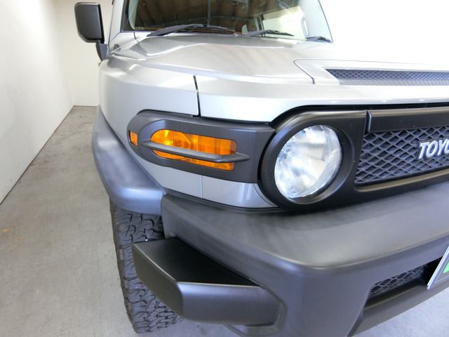 TOYOTA FJ CRUISER 4WD 2011