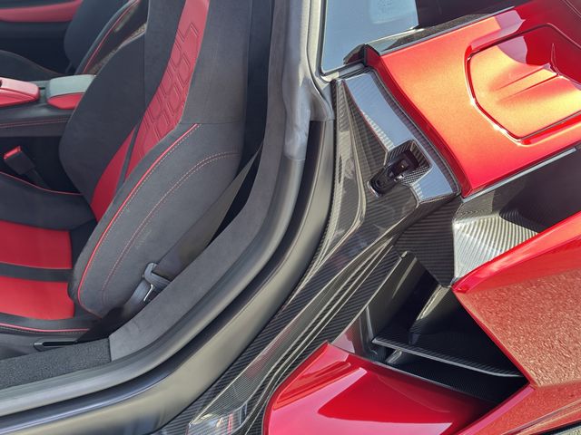 LAMBORGHINI LAMBORGHINI Revuelto 2024