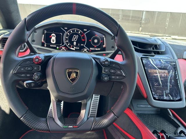 LAMBORGHINI LAMBORGHINI Revuelto 2024