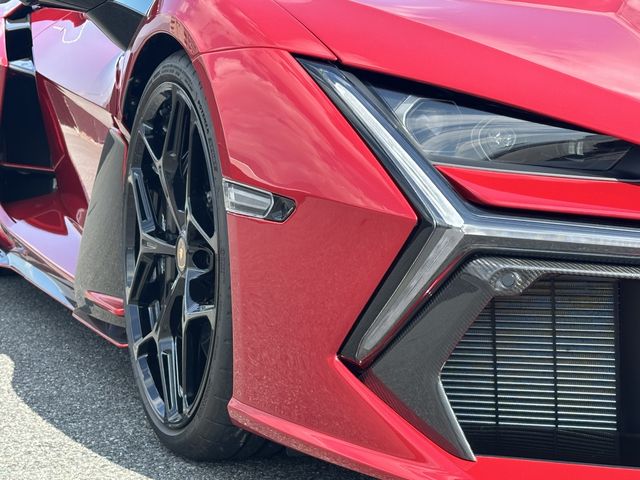 LAMBORGHINI LAMBORGHINI Revuelto 2024