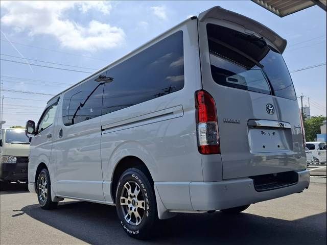 TOYOTA HIACE van 2WD 2023