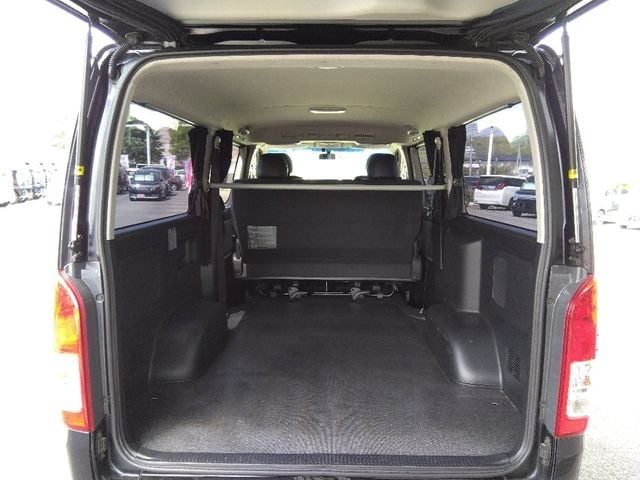 TOYOTA HIACE van 4WD 2015