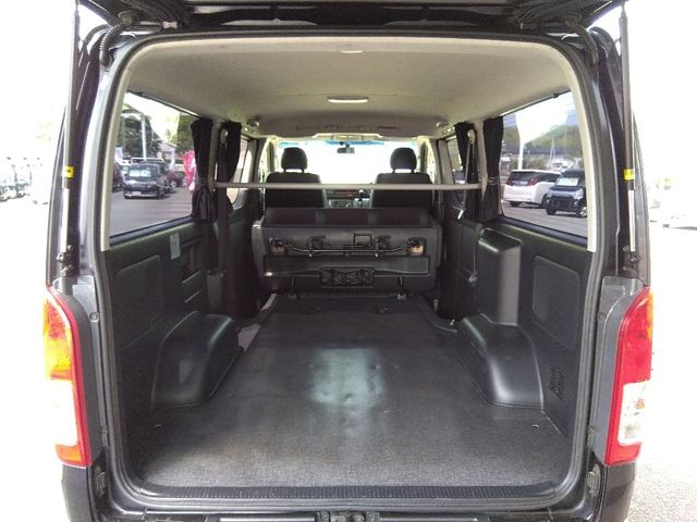 TOYOTA HIACE van 4WD 2015
