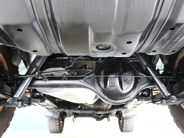 TOYOTA LANDCRUISER van 2000