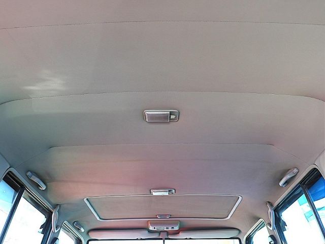 TOYOTA LANDCRUISER van 2000